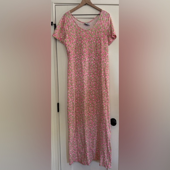 Lilly Pulitzer Dresses & Skirts - Floral Pink Maxi Dress